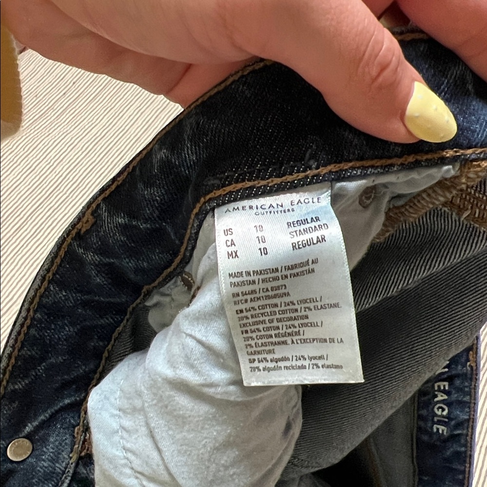 American Eagle Outfitters Dark Blue Denim Jeans - Picture 3 of 4